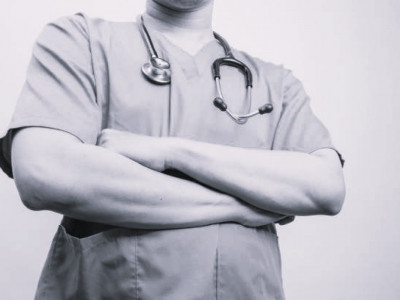 Жаңаөзенде 29 жастағы дәрігерді жұмыс орнында өлітіріп кеткен