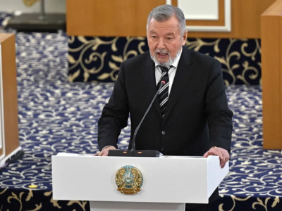 Бұл іс жүзінде жаңа Конституция – Серік Ақылбай Конституциялық комиссияның түзетулер жобасы туралы пікір білдірді