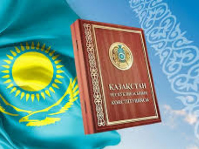 Тоқаев: Конституцияда гуманитарлық құндылықтарды қалыптастыру маңызды деп санаймын