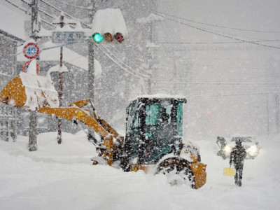 Жапонияда жауған қалың қар салдарынан 28 адам көз жұмған