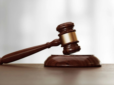 Қостанай облысында такси жүргізушісіне шабуыл жасаған екі адам сотталды