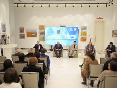 Президенттік орталықта жаңа Конституция жобасына қатысты сараптамалық талқылау өтті