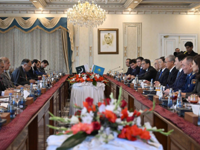 Қасым-Жомарт Тоқаев Пәкістан премьер-министрі Шахбаз Шарифпен келіссөз жүргізді