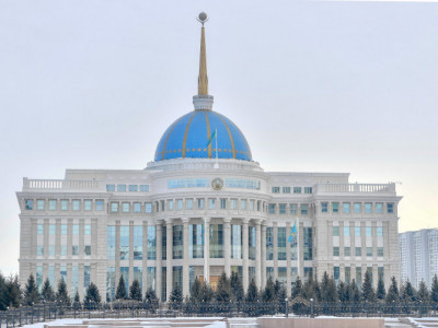 Президент Қорғаныс министрінің орынбасарларын қабылдады