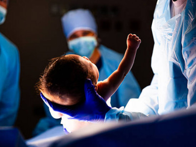 Алматыда салмағы небәрі 730 грамм болатын сәби дүниеге келді