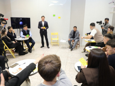 Алматылық жастар жаңа Конституция жобасын қолдады