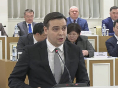 Баспанада тұруға және одан шығаруға қатысты дауларды тек сот шешуге тиіс – Артур Ластаев