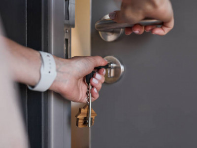 Талдықорғандық әйел Шымкент тұрғындарына жалған пәтерлерді жалға берген