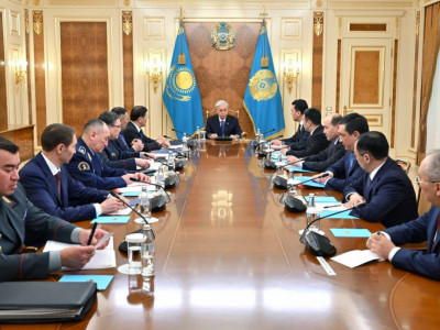 Мемлекет басшысы азаматтардың құқығын қорғау және қоғамдық тәртіпті сақтау мәселелері бойынша жиын өткізді