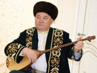 Көне керуеннің күміс күймесі