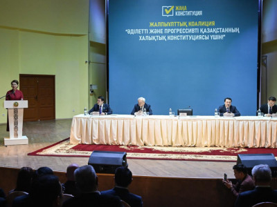 Алматыда «Әділетті және Прогрессивті Қазақстанның Халықтық Конституциясы үшін!» Жалпыұлттық коалициясының мүшелері шығармашылық зиялы қауым өкілдерімен кездесті