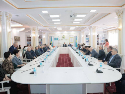 ҚР Ұлттық академиялық кітапханасында Жолтай Әлмашұлының жаңа кітаптары таныстырылды