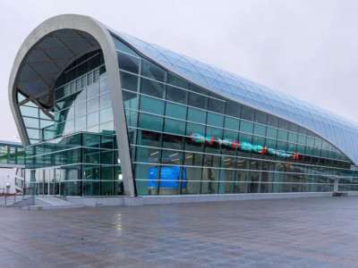 LRT аялдамасындағы өрт: қытайша білетін құтқарушы адамдарды қауіпсіз жерге бағыттады