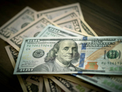 Бүгін доллар қанша теңгеден саудаланып жатыр