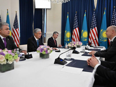 Президент Mars компаниясының бас атқарушы директоры Пол Вайраухты қабылдады