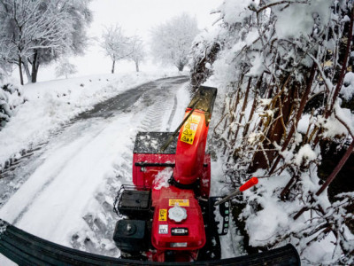 ШҚО-да жол тазалаушы техникаға қызмет көрсету кезінде қайтыс болды