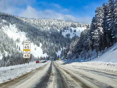 Екі облыста жол жабылды