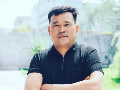 «Алты балам ауырғанда жыламаппын»: Қанат Әлжапбаров Жапониядағы маймылға жанашырлық танытты