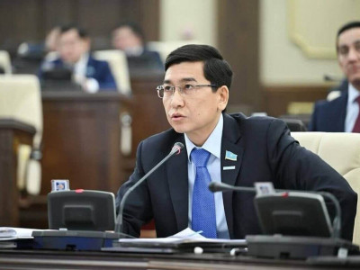 Асхат Аймағамбетов: Қазақстан әлеуметтік мемлекет болған және солай бола береді