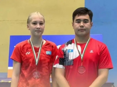 Жас бадминтоншылар Угандадағы турнирде 4 медаль жеңіп алды