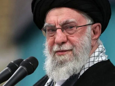 Иранның жоғарғы көшбасшысы Әли Хаменеи қаза тапты