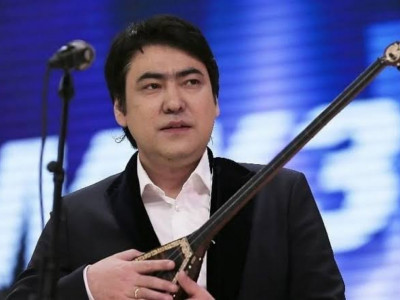 «Аңсайды жаным жабығып...»: Мейрамбек Бесбаев жазбасымен жұрттың назарын аударды