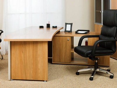 Астанада ақша жымқырған мектеп директоры мен бас есепші сотталды