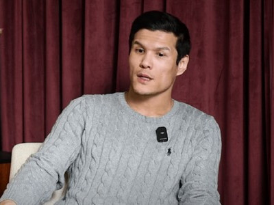 Данияр Елеусіновтың жұбайына екі әйелге шабуыл жасады деген айып тағылған