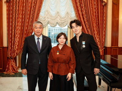 Димаш Құдайберген мен Самал Еслямова ТҮРКСОЙ марапаттарына ие болды