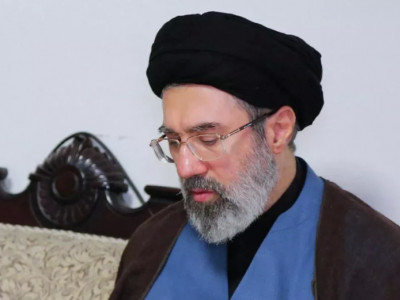 Моджтаба Хаменеи Иранның жаңа жоғарғы көшбасшысы болып сайланды