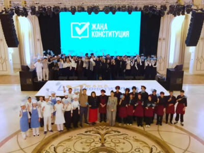 Астаналық кондитерлер салмағы 1,5 тонна торт әзірледі