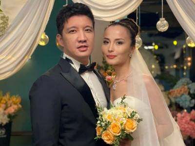 “Махаббатың үшін рахмет”: Әнші Айқын Төлепберген әйелі жайлы жазба жариялады