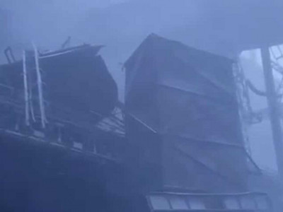 Ақсу ферроқорытпа зауытында мұржаның бір бөлігі құлады