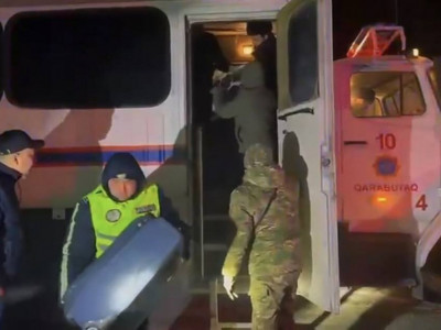 Ақтөбе полицейлері аязды түні жолда қалған 34 шетел азаматына көмек көрсетті