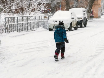 Астанада оқушылар мен колледж студенттері қашықтан оқиды