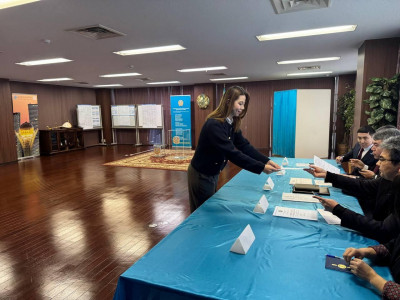 Референдум: Токиода оқитын отандасымыз алғашқылардың бірі болып дауыс берді