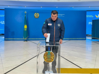 Төтенше жағдайлар министрі референдумда дауыс берді