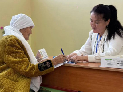 Жетісу облысында 103 шөбересі бар 105 жастағы әже дауыс берді