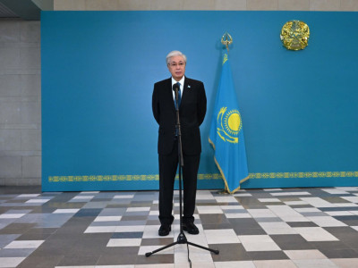 Қасым-Жомарт Тоқаев дауыс бергеннен кейін журналистерге арналған брифинг өткізді