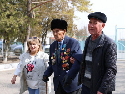 Ұлы Отан соғысының ардагері референдумда бата берді