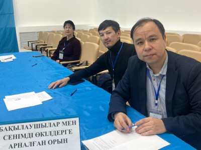 Саранда референдумға жас отбасылардың кішкентай балаларымен бірге келіп жатқаны ерекше әсер қалдырды – бақылаушы