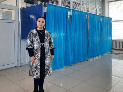 Қостанайда учаскеге ұлттық киім киіп келген дауыс берушілер жетерлік – бақылаушы