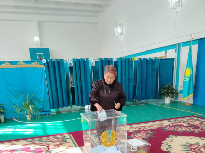 Конституция референдумда дауыс берді (ВИДЕО)