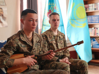 Наурызнама: Ұлттық ұлан сарбазы 100-ге жуық күйді жатқа біледі