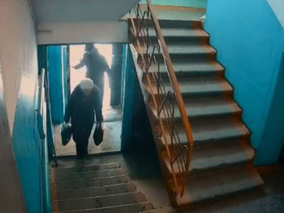 Павлодар тұрғыны зейнеткерді тонап кетпек болған