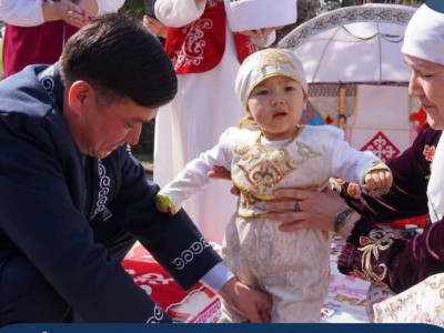 Ордабасыда бір мезетте 50 бүлдіршіннің тұсаукесер рәсімі өтті