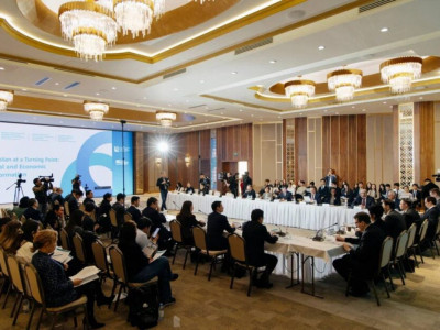 ҚСЗИ шетелдік сарапшылармен Қазақстанның конституциялық моделін талқылады