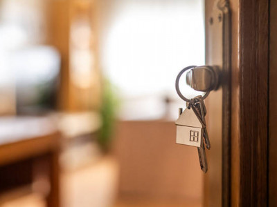 Бурабай тұрғынын үй кезегінен заңсыз алып тастаған