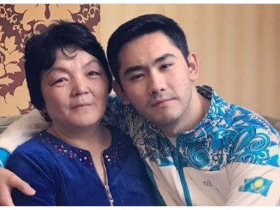 Әнші Қуандық Рахымның анасы өмірден өтті