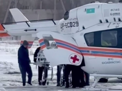 Жаңа туған егіз сәби шалғайдағы ауылдан Павлодарға тікұшақпен жеткізілді